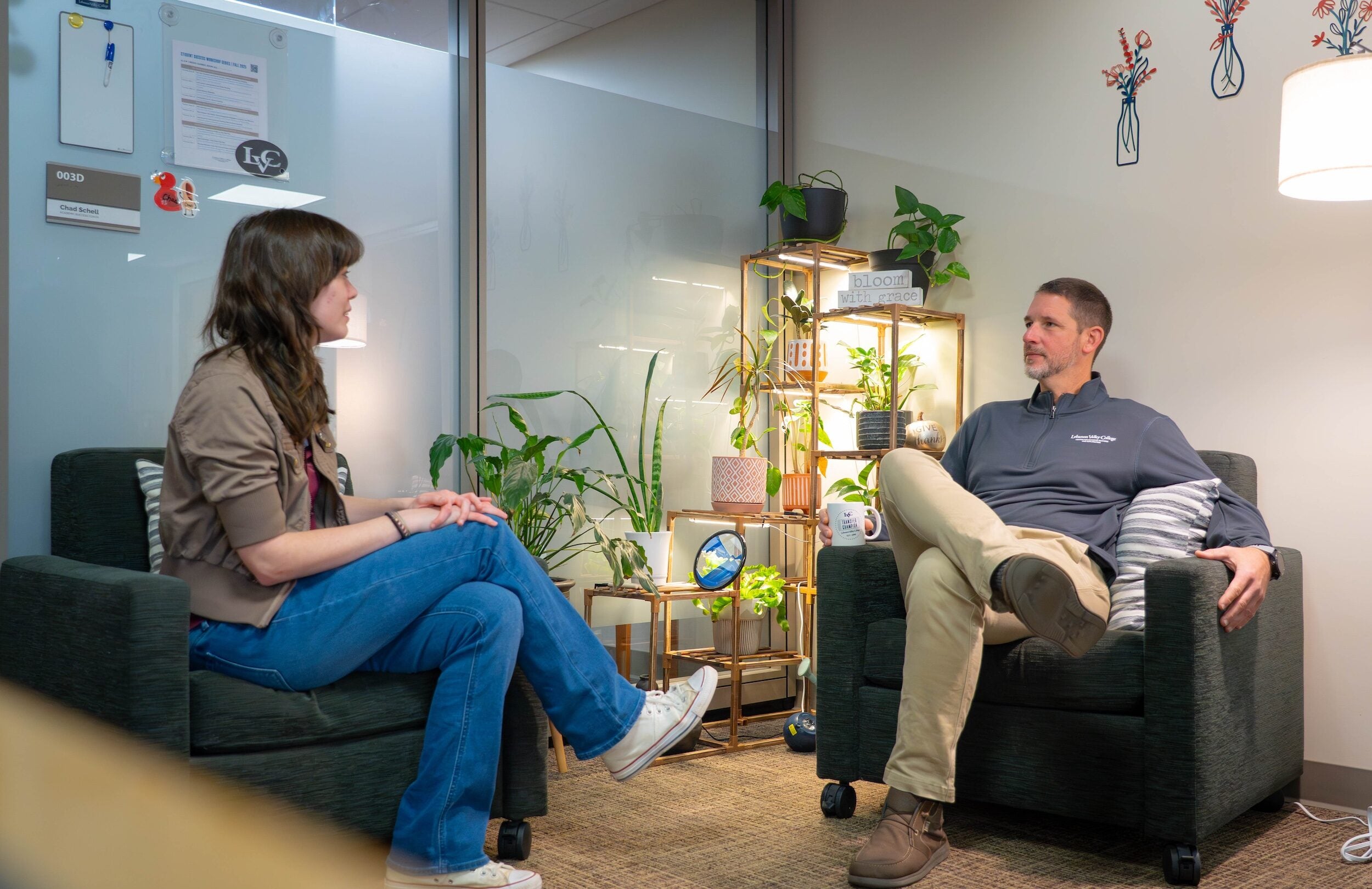 Student meets with advisor in LVC's Center for Academic Success and Exploration