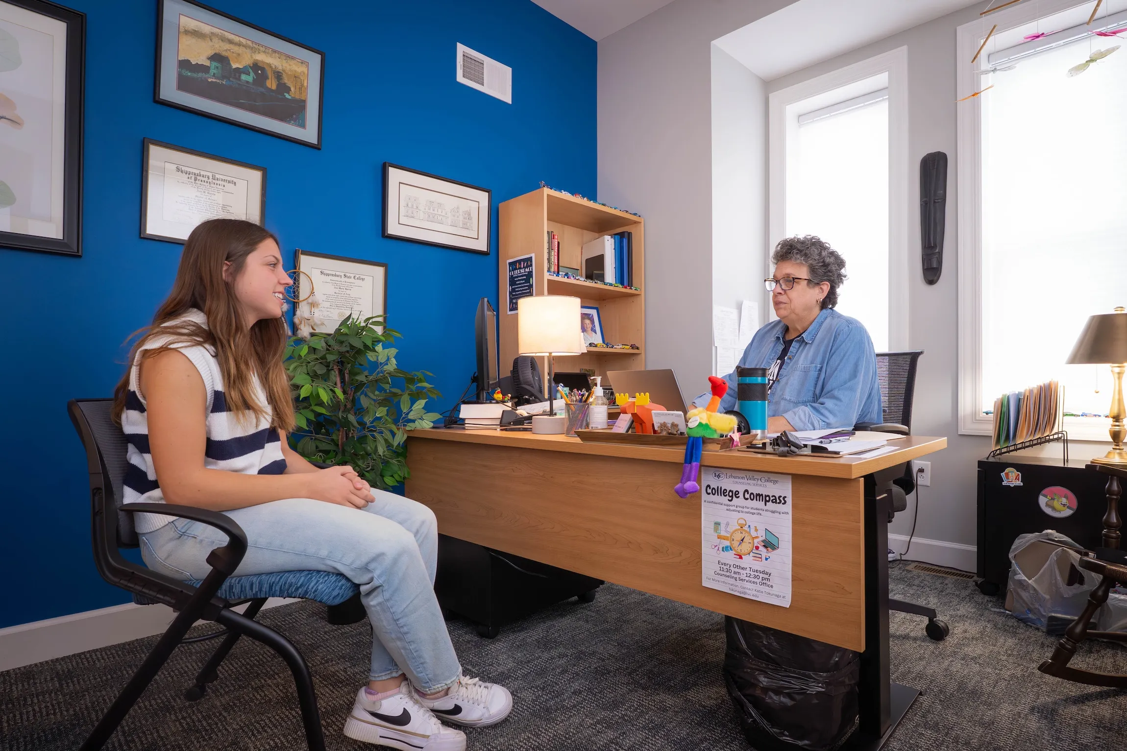 Student meets with Counseling Services staff member