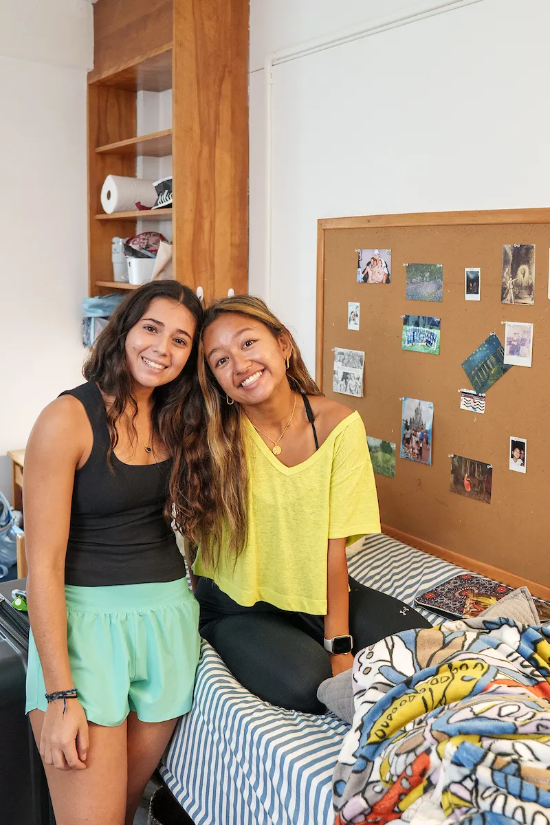 New students in dorm room on LVC move-in day 2025