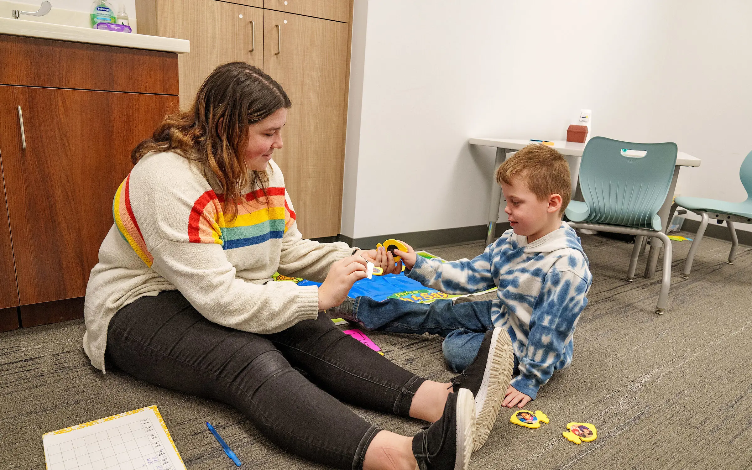 SLP student works with patient in on-campus clinic