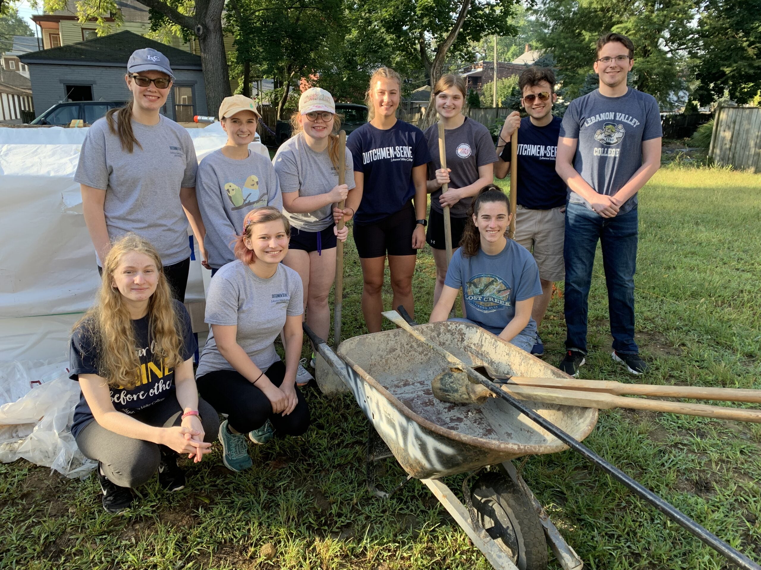 LVC students volunteer with Habitat for Humanity.