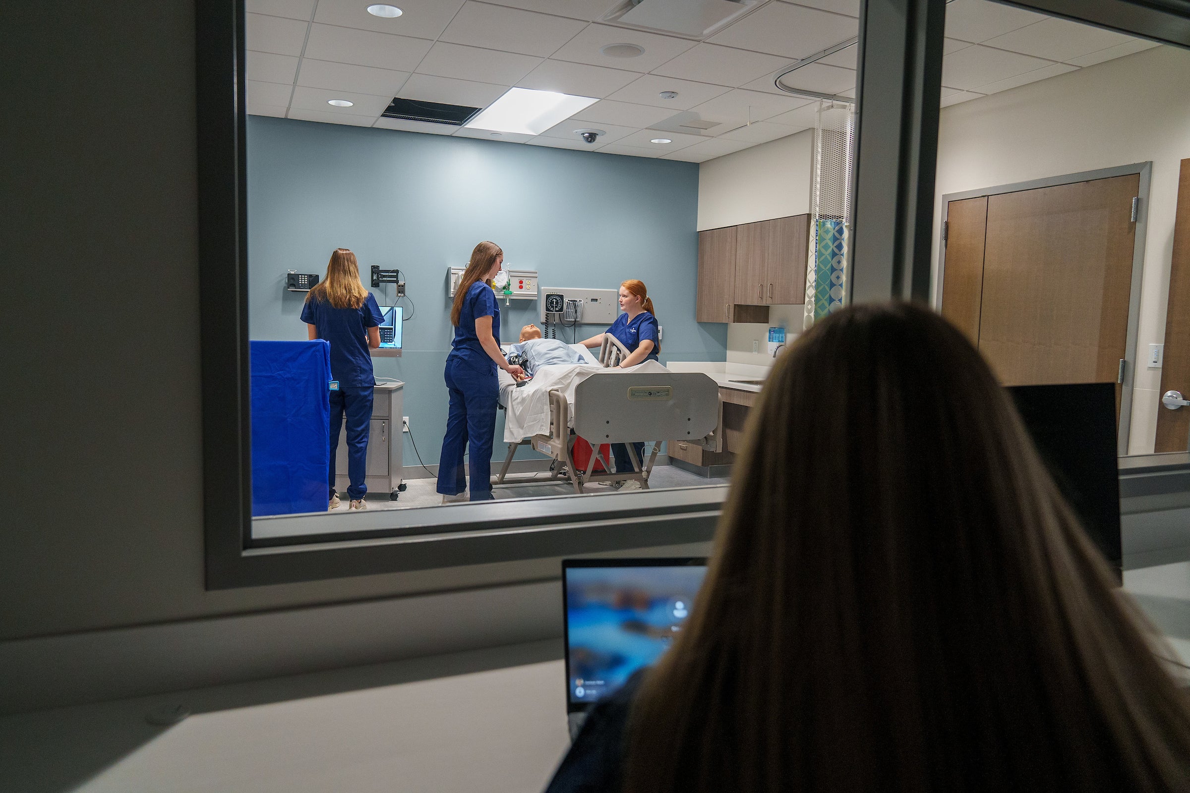 LVC nursing students in simulation lab