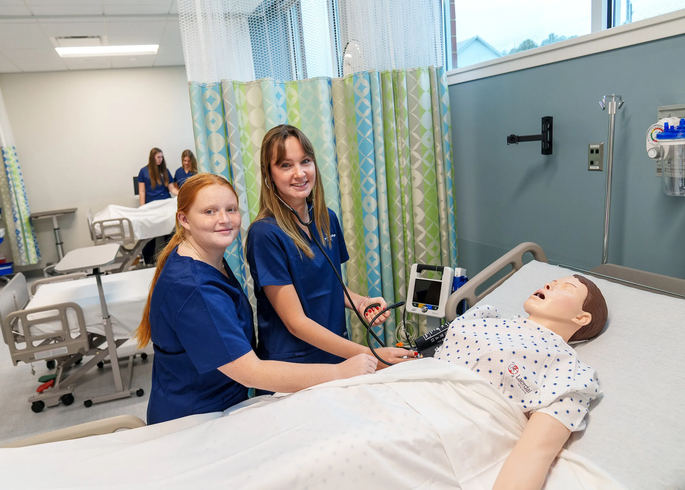 LVC nursing students in simulation lab