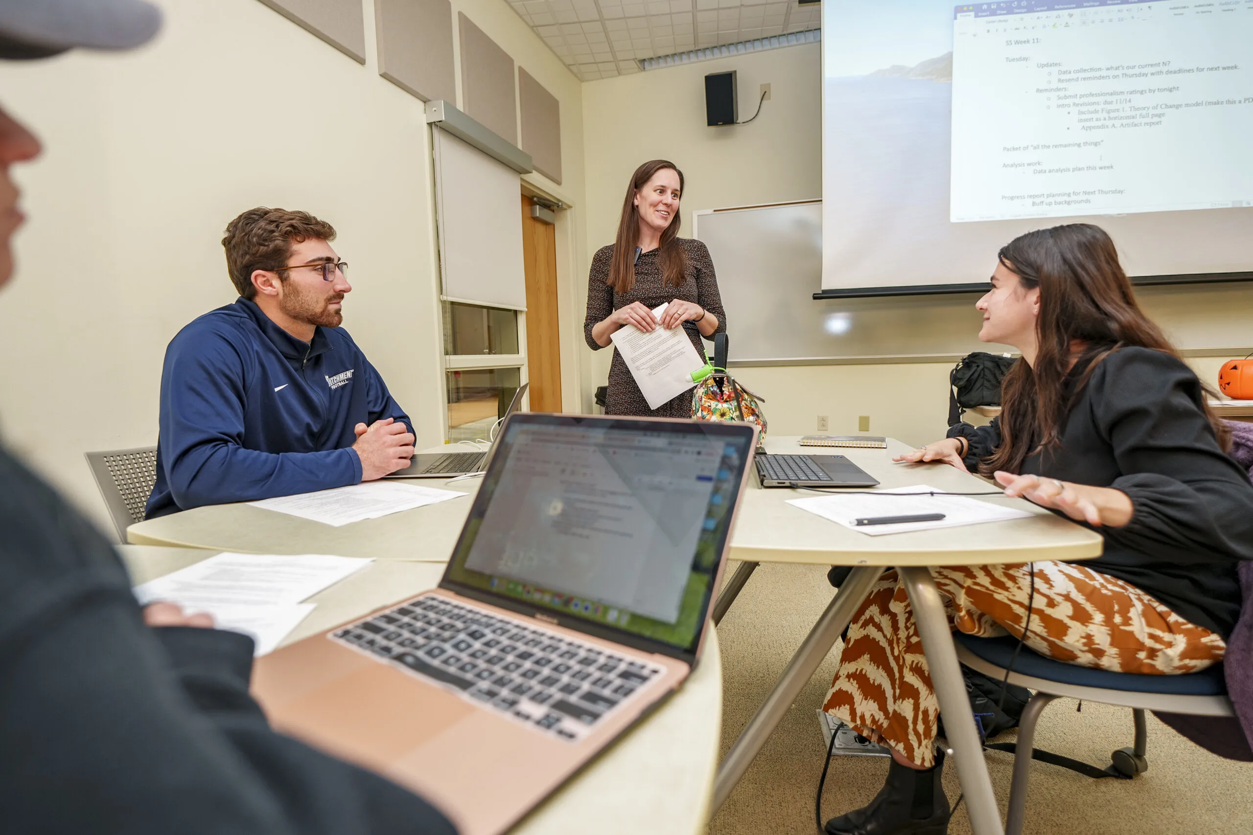 LVC students in psychology seminar with Dr. Rachel Albert