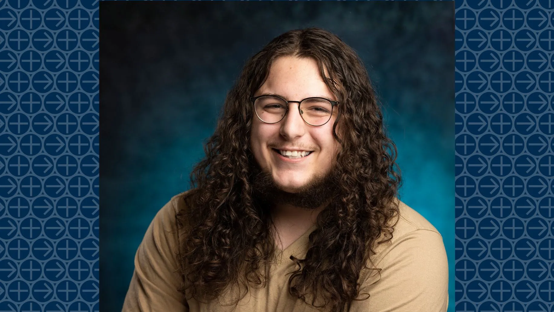 Xavier Bates headshot