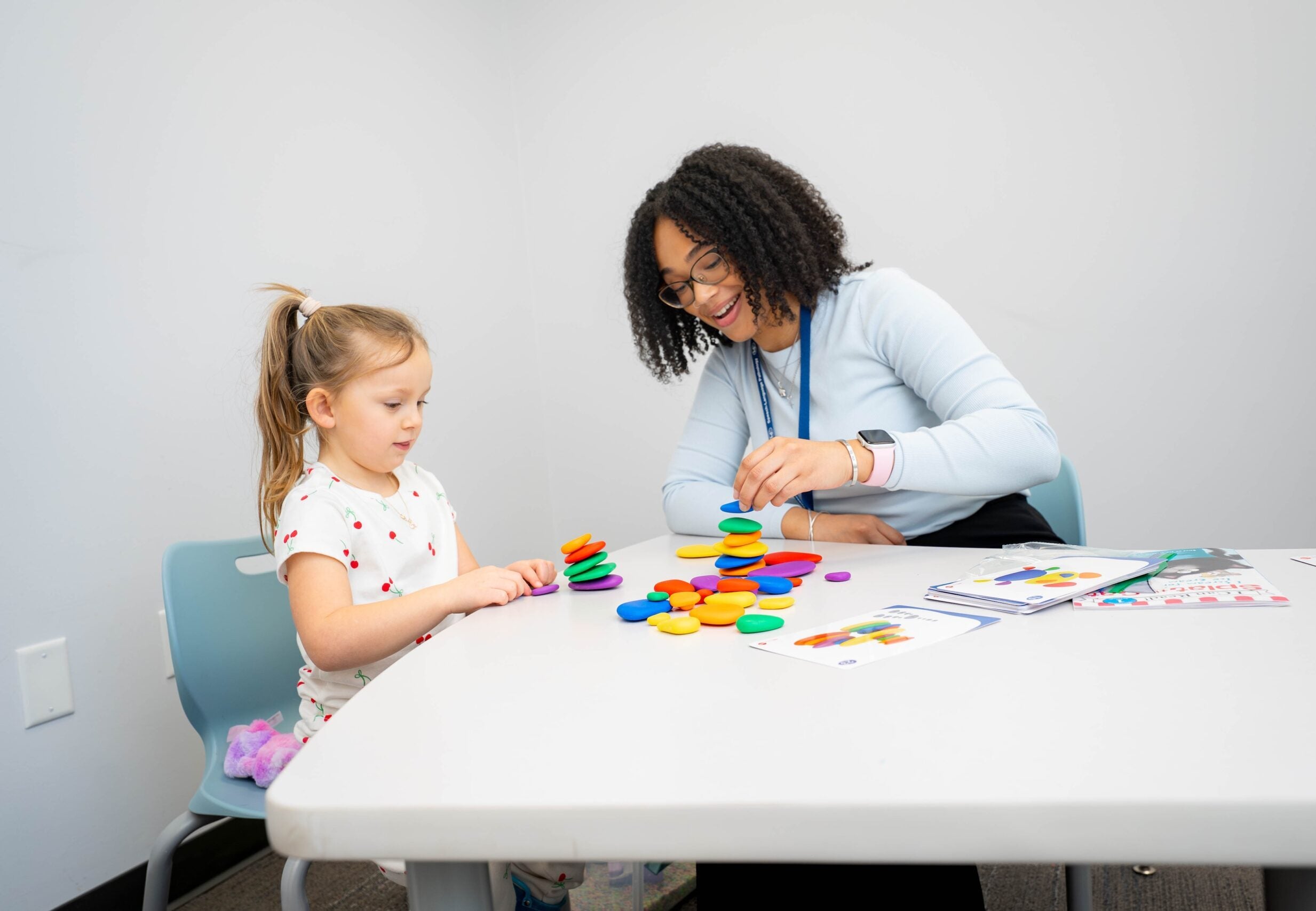LVC speech-language pathology student works with young patient at Center for Speech, Language, & Hearing Disorders