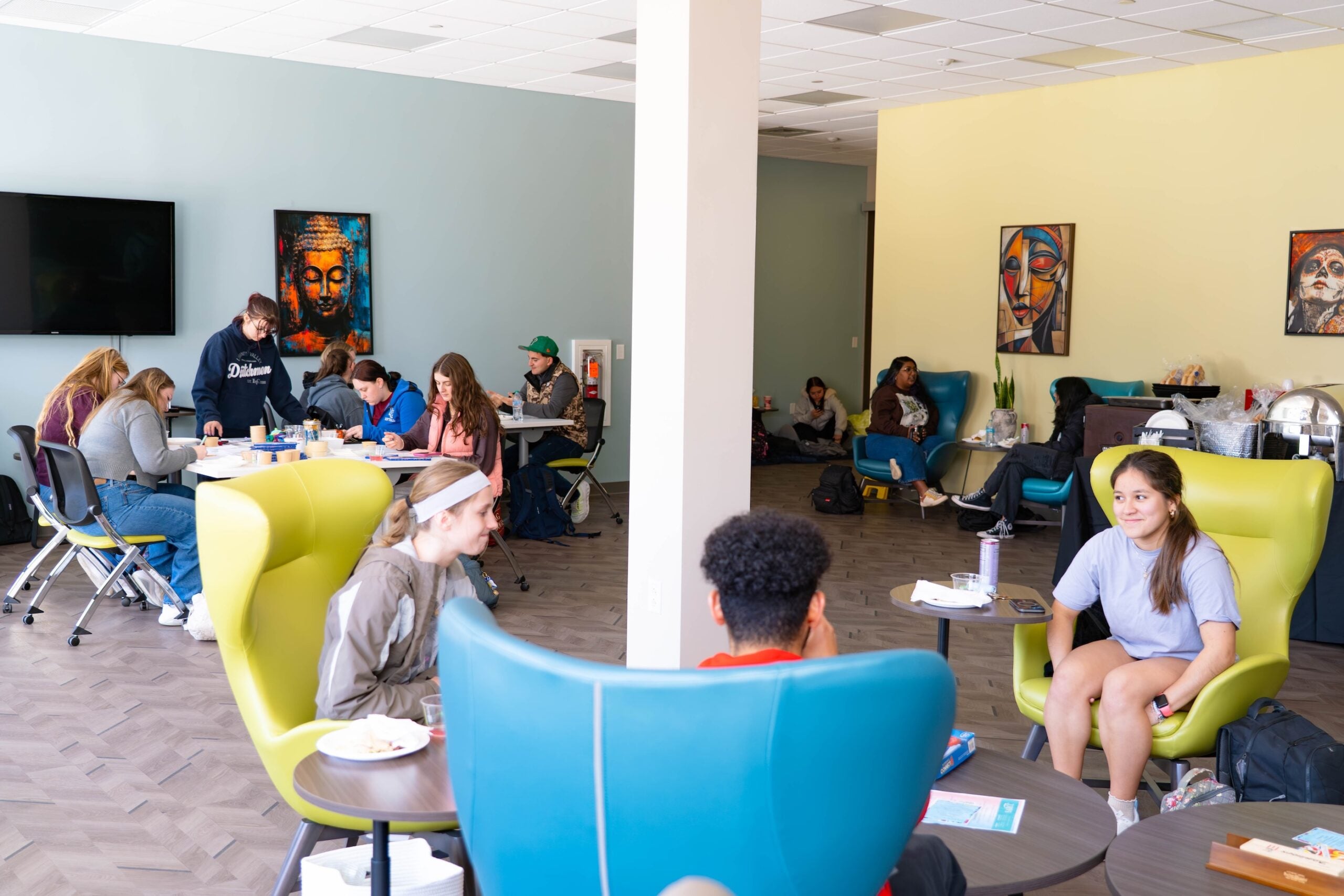 LVC first-generation students socialize at Dutchmen First cookout event