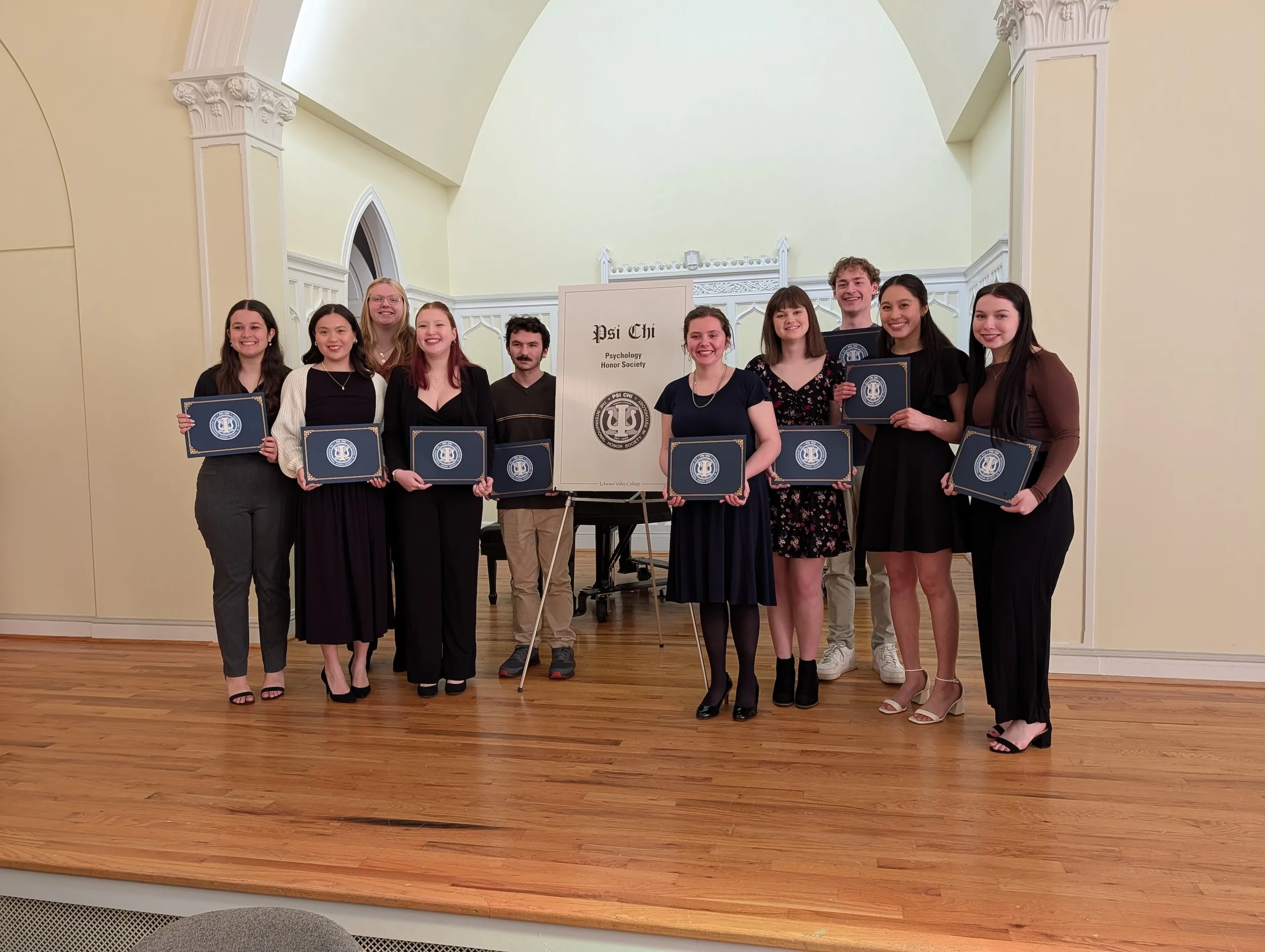LVC students pose for photo at Psychology Honor Society induction